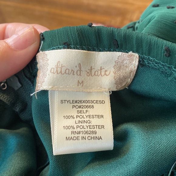 NWT beautiful green dress from altar’d state - Picture 6 of 7